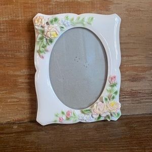 Gorgeous vintage ceramic frame with rose details